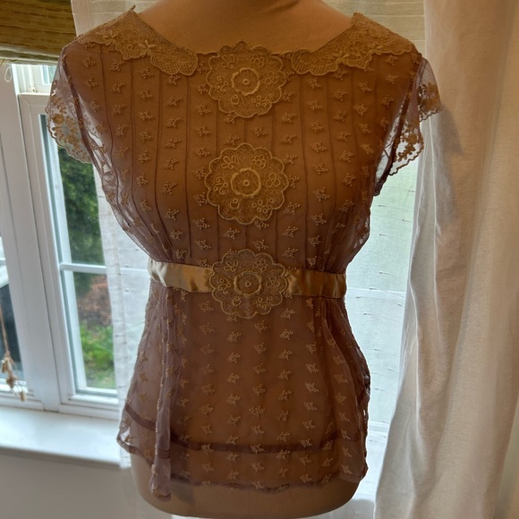 Anthropologie Tops - Anthropologie Lilac Cap Sleeve Blouse with Cream Lace